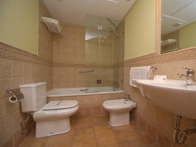 Apartamentos Vista Real Alcaidesa Εξωτερικό φωτογραφία